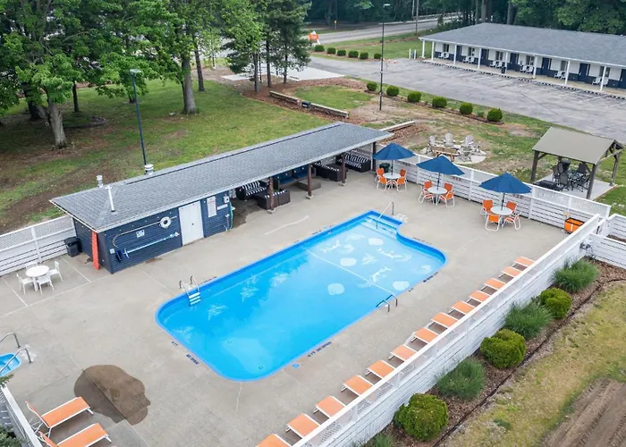 Starlite Resort