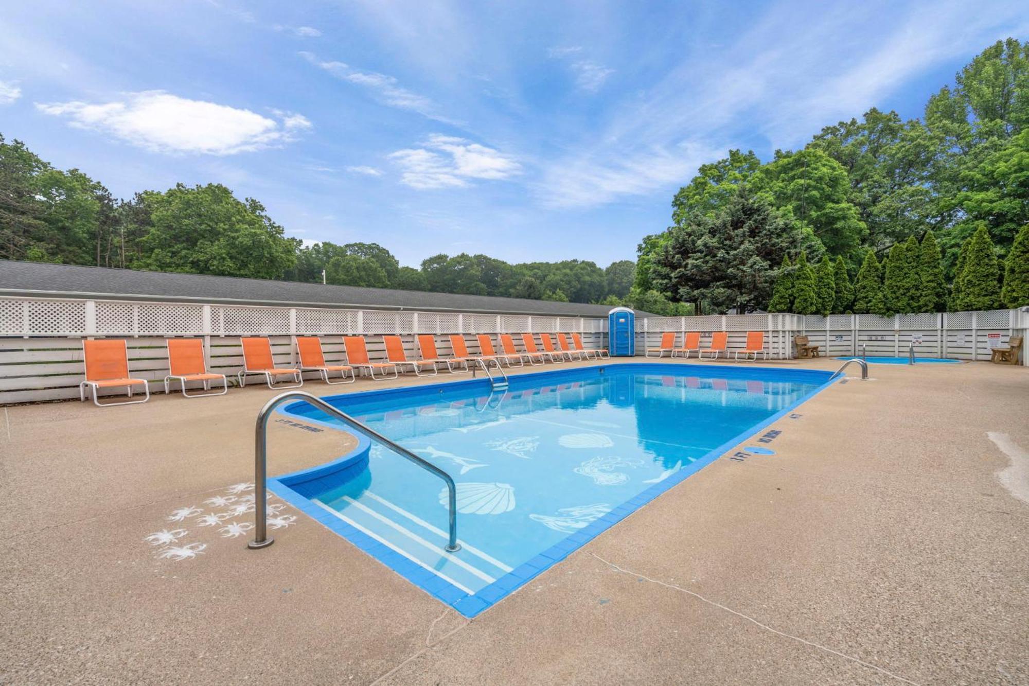 Starlite Motel Saugatuck